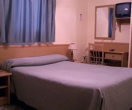 Hotel Lc Urbano *