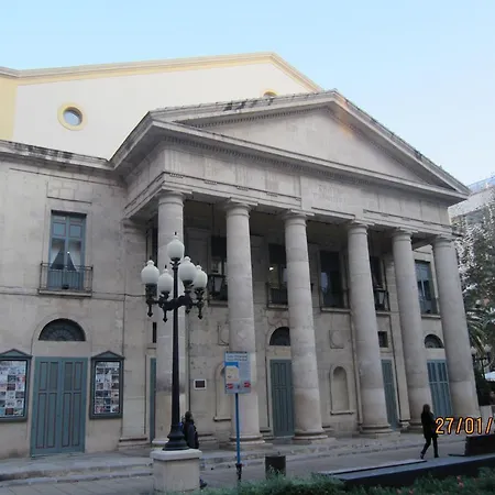 فندق Lc Urbano لقنت